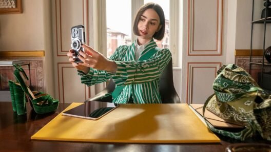 Lily Collins 2 081925 d54235e578394c4daa92709d96310f70