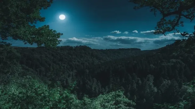 Karwa Chauth Moon: All You Need to Know About Tonight’s Sighting