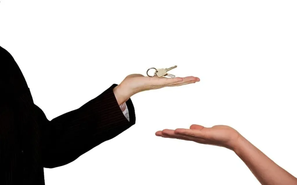 The Impact of Interest Rates on REIT Performance: What Investors Should Consider